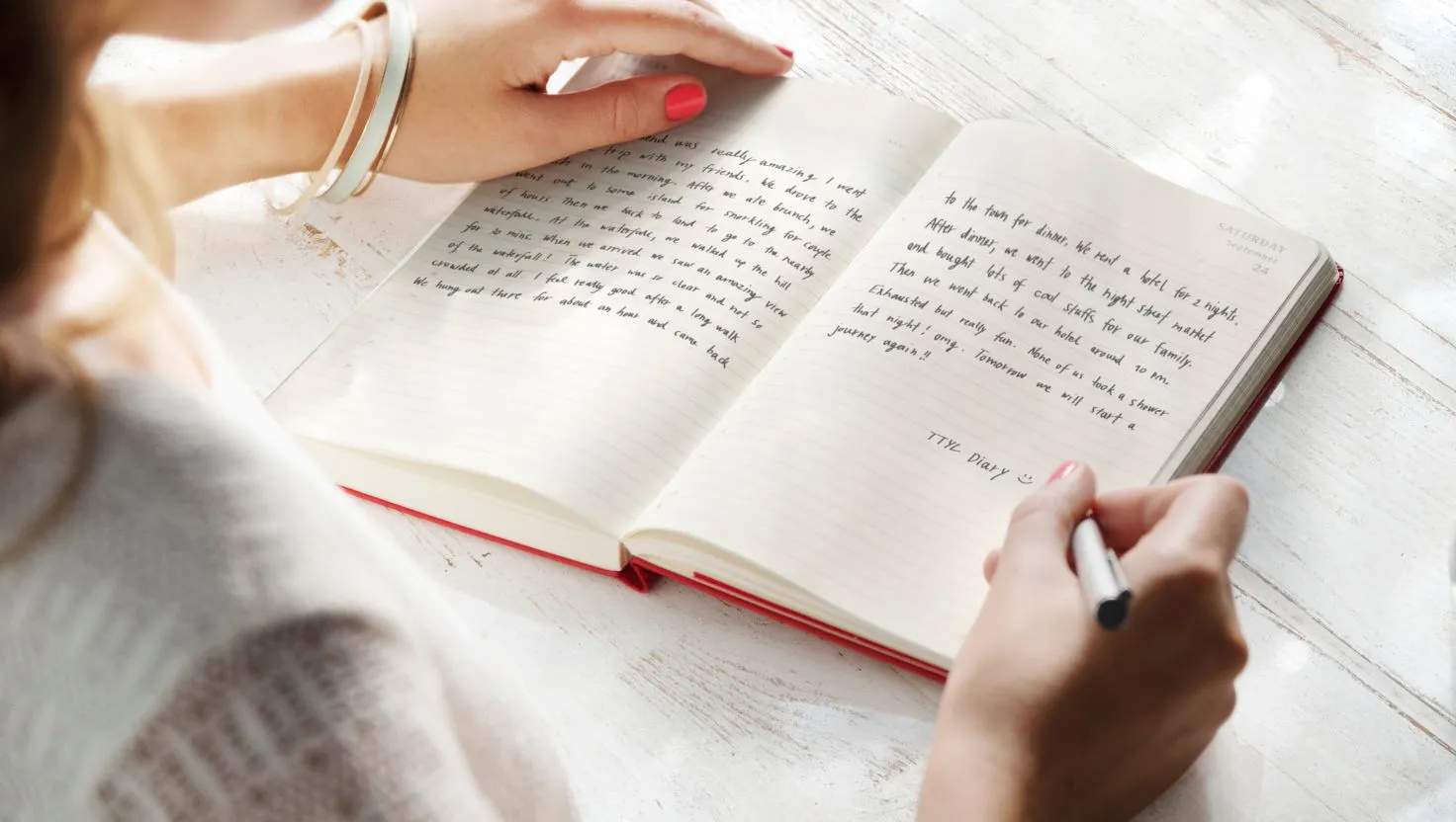 Bạn cần tự hỏi bản thân thật rõ ràng khi nhận ra dấu hiệu người yêu cũ vẫn còn yêu bạn